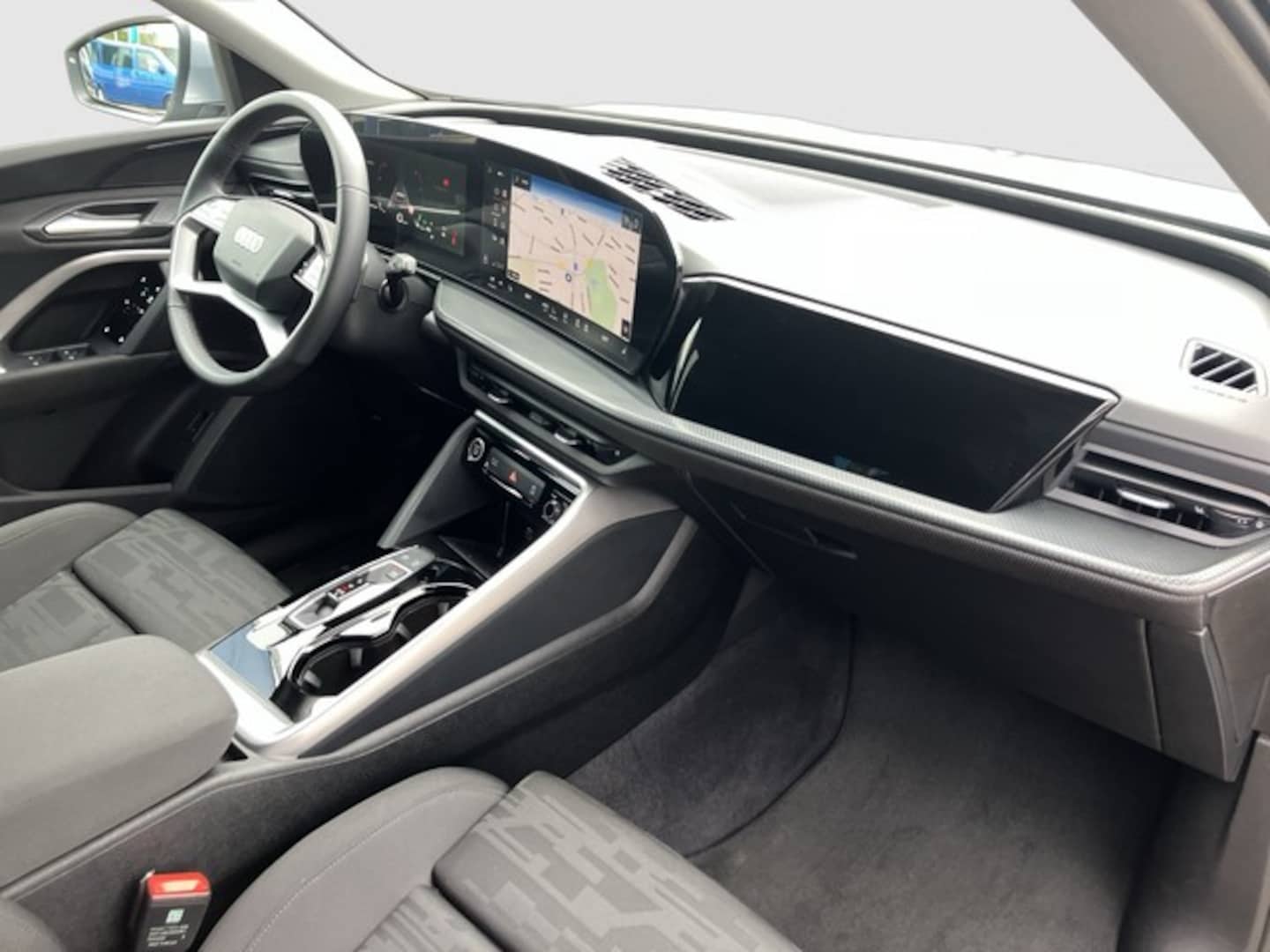 Bild über Audi Q5 Sportback TDI quattro 150 kW S tronic - für weitere Informationen kontaktieren Sie den Audi Partner