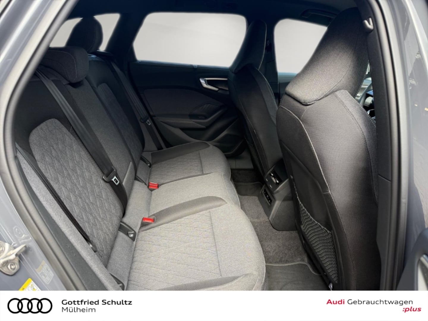 Bild über Audi A5 Avant TFSI quattro S tronic - für weitere Informationen kontaktieren Sie den Audi Partner