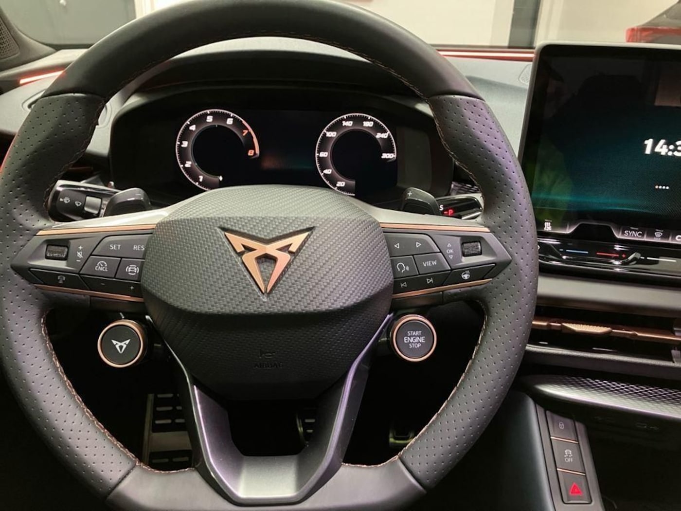 CUPRA Terramar 1.5 TSI e-Hybrid DSG 150 kW (204 CV) — photo 14