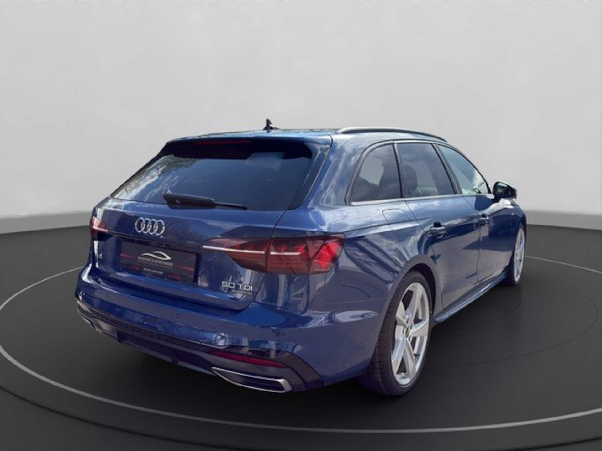 Audi A4 Avant S line