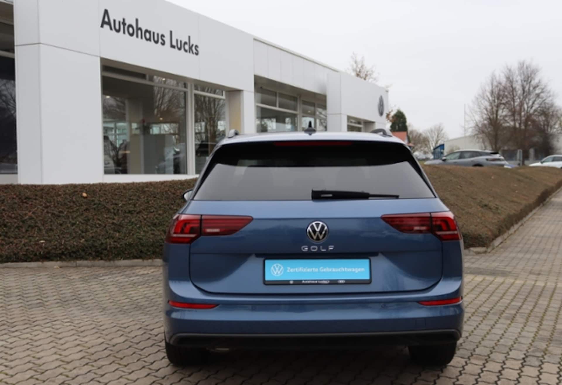 Volkswagen Golf Variant Life