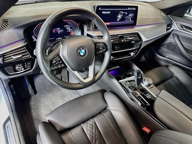 2023 BMW 530