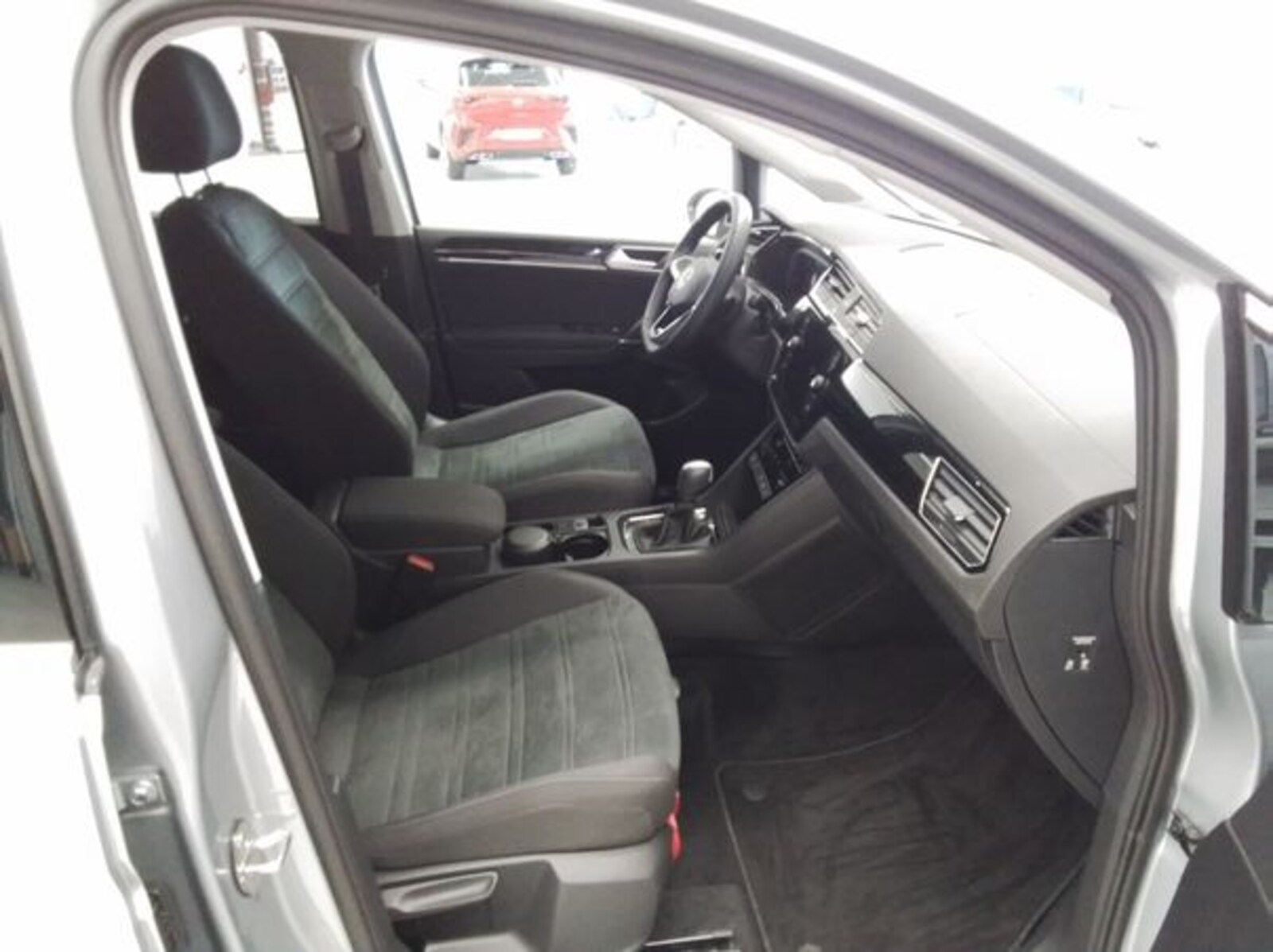 Volkswagen Touran – Bild 5