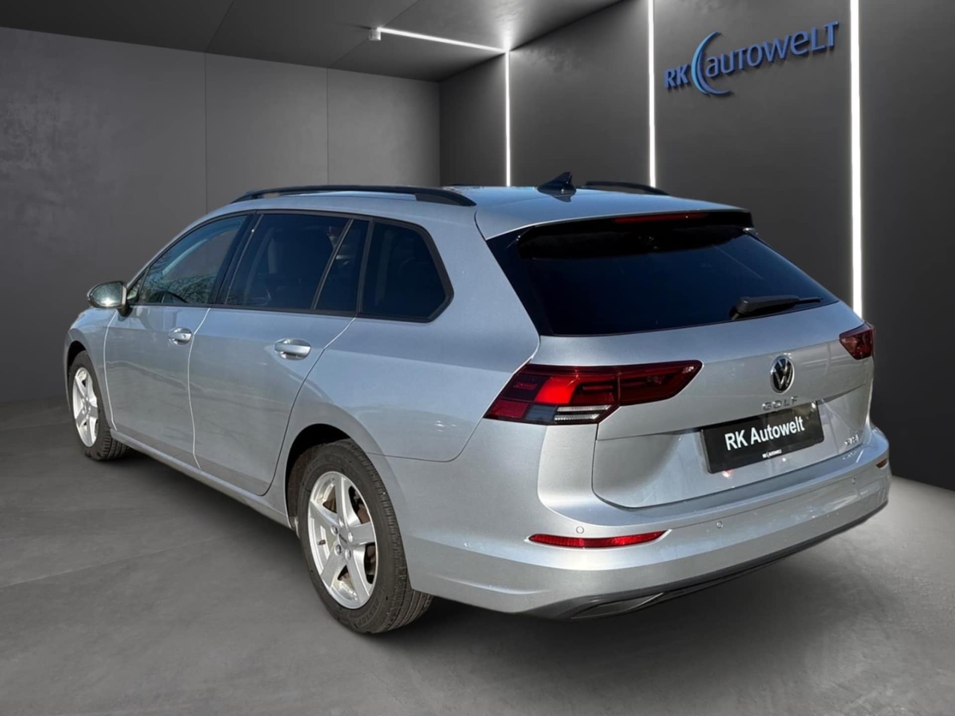 Volkswagen Golf Variant Life