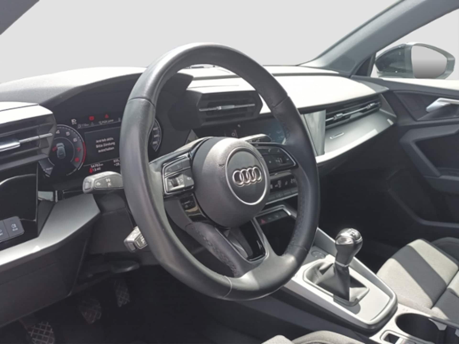 Audi A3 Sportback S line