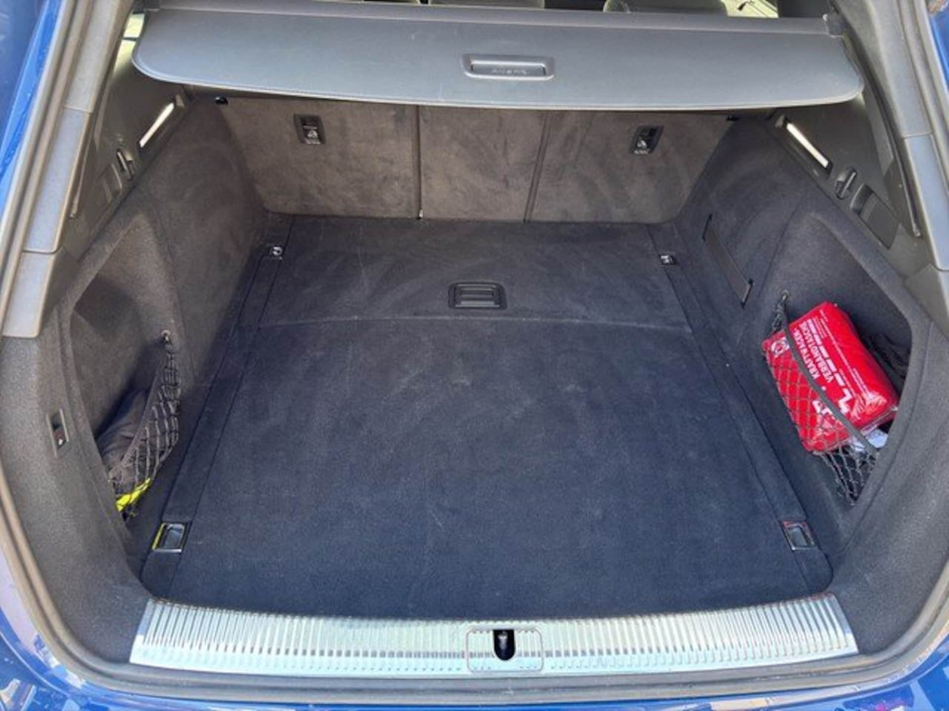 Audi A4 Avant S line