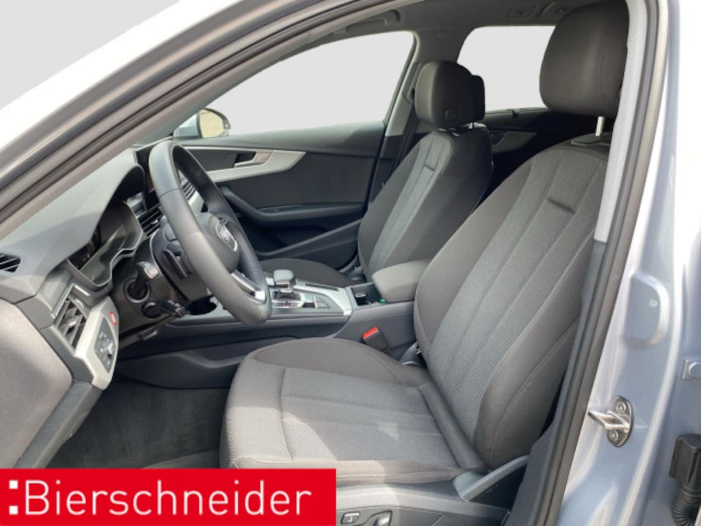 Bild über Audi A4 Avant advanced 40 TFSI S tronic - für weitere Informationen kontaktieren Sie den Audi Partner