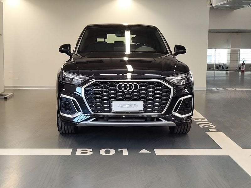 Immagine di Audi Q5 Sportback TFSI e S line plus 55 TFSI e quattro 270 kW (367 CV) S tronic - Vista: for more details contact your dealer