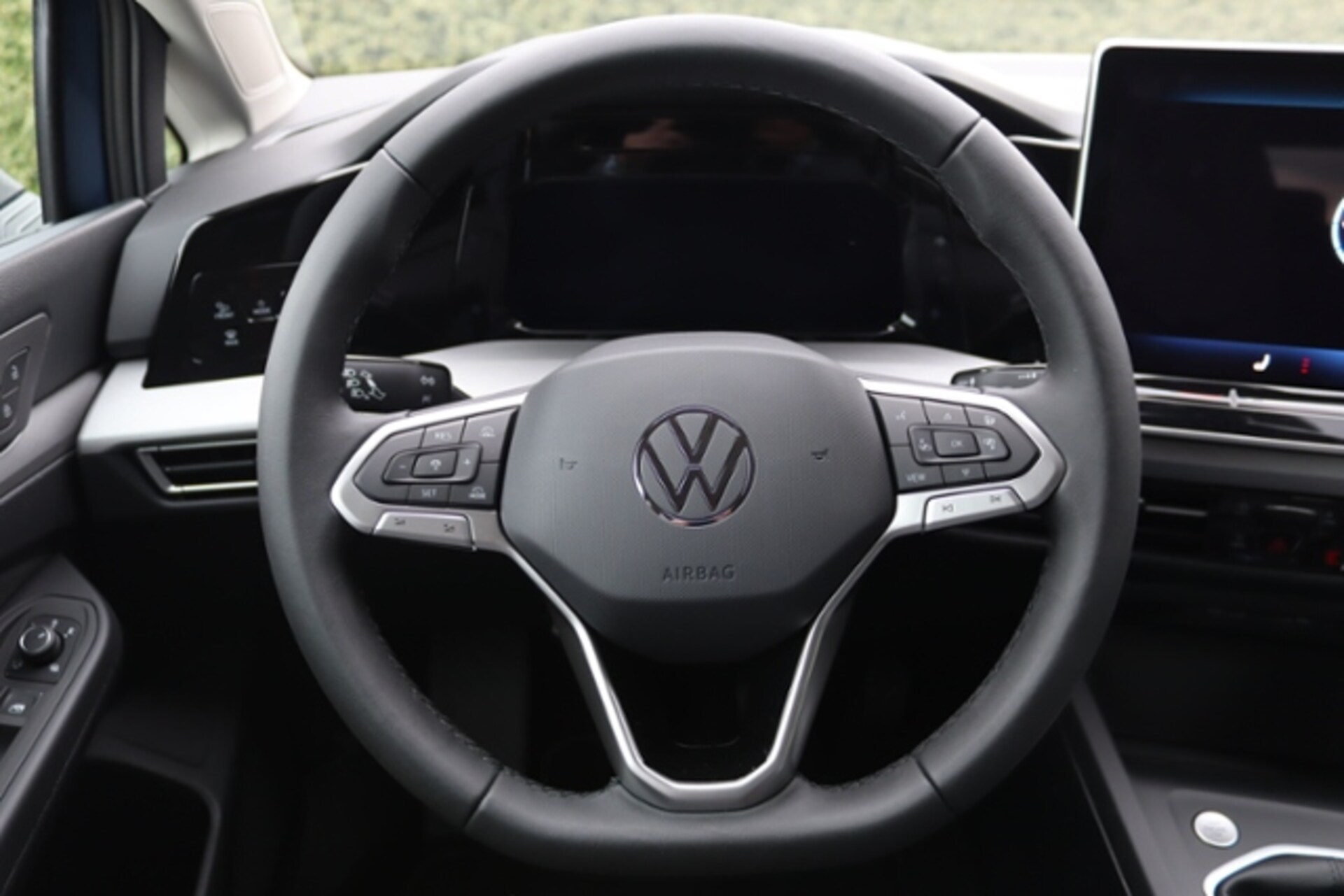 Volkswagen Golf Variant Life
