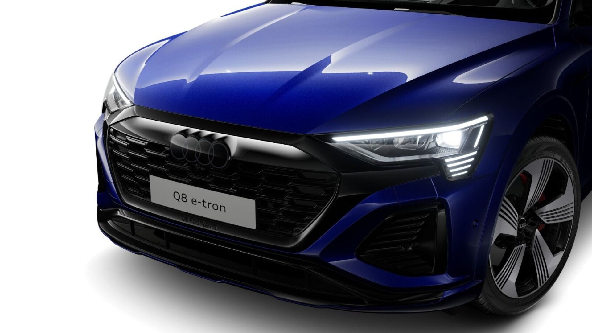 Audi Q8 e-tron S line