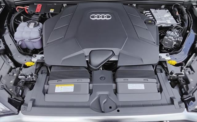 2025 Audi Q7 Premium Plus - Photo 12