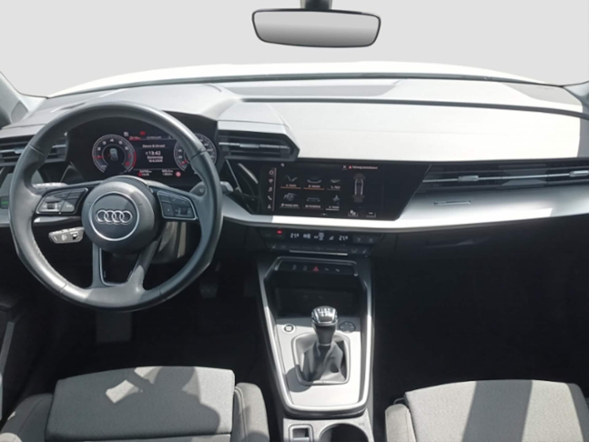 Audi A3 Sportback S line