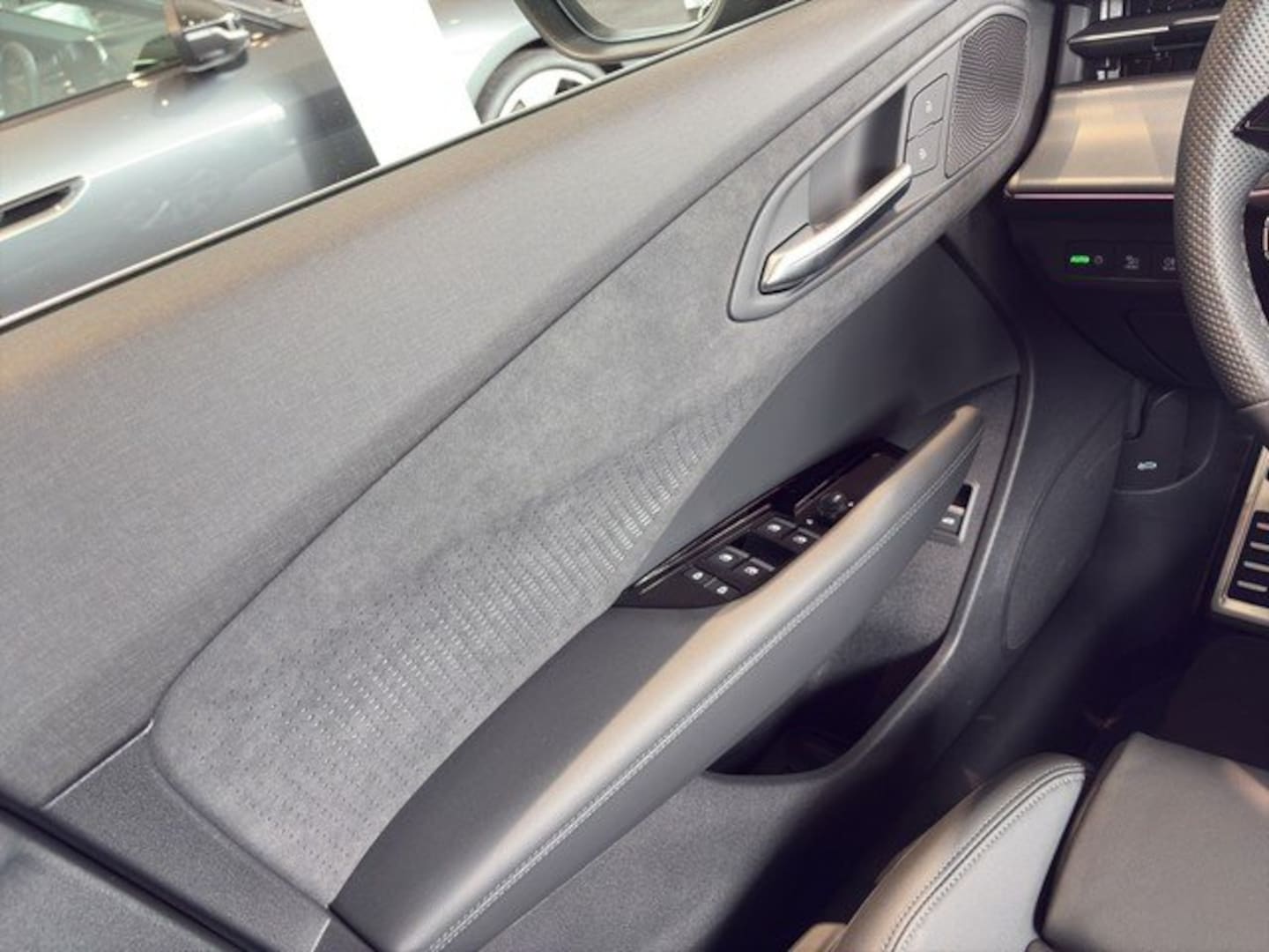 Bild über Audi Q3 SUV TFSI 110 kW S tronic - für weitere Informationen kontaktieren Sie den Audi Partner