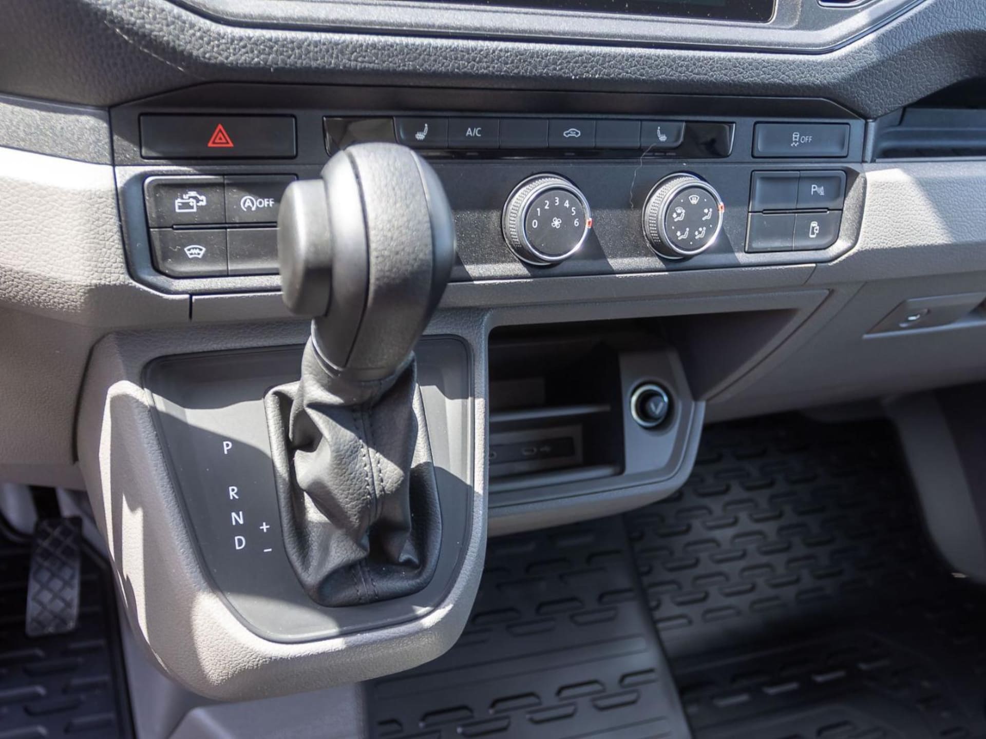 Volkswagen Grand California 680