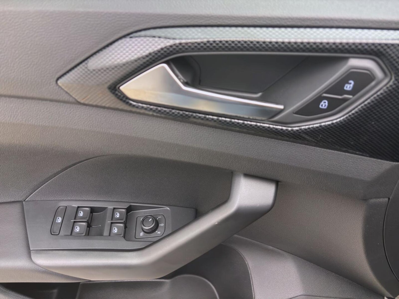 Volkswagen T-Cross – Bild 11