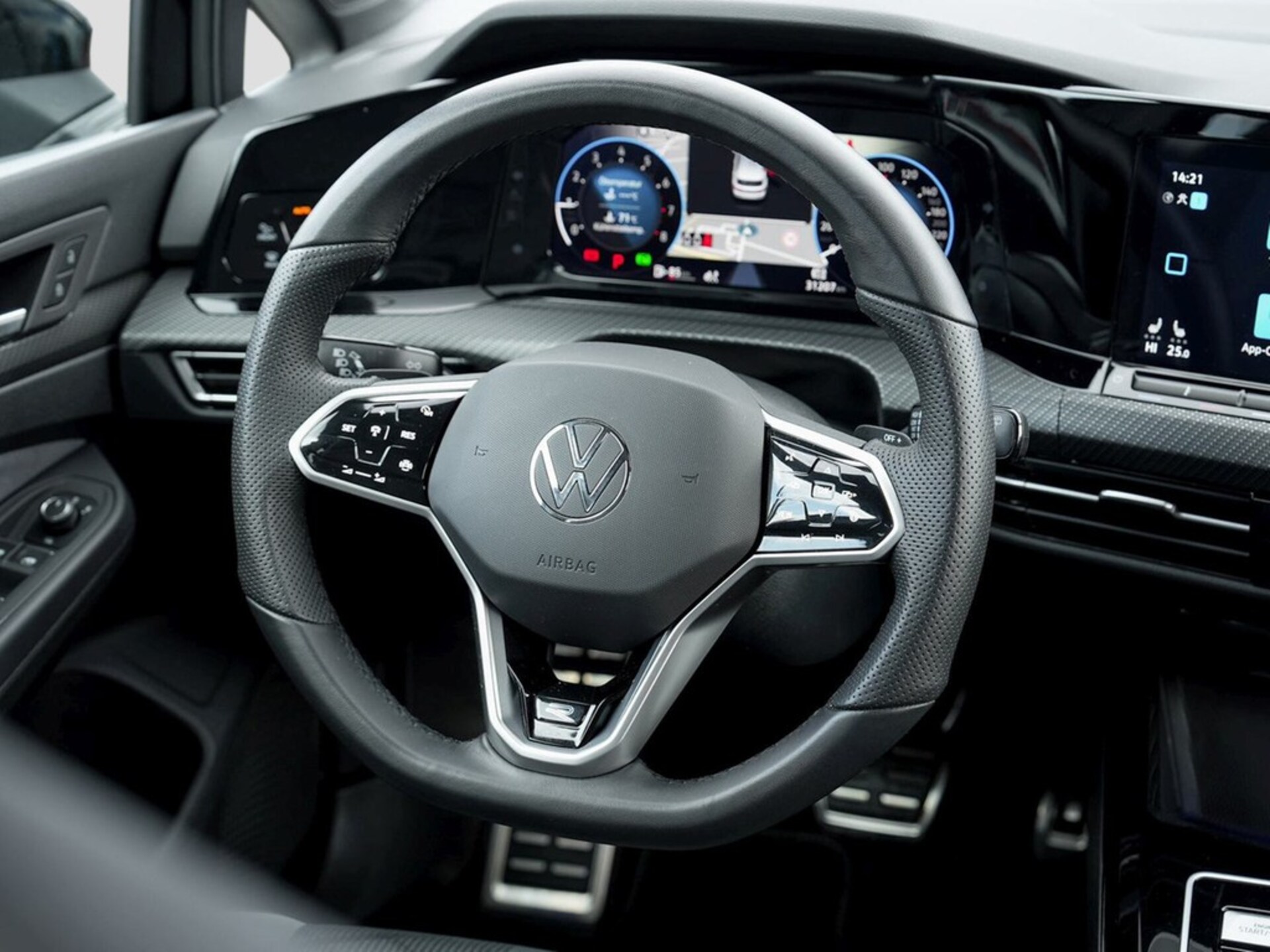 Volkswagen Golf R-Line