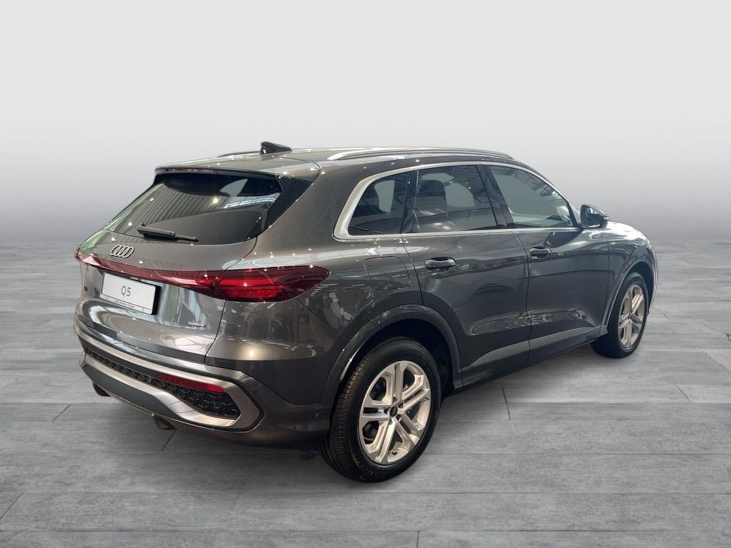 Bild über Audi Q5 SUV TDI quattro 150 kW S tronic - für weitere Informationen kontaktieren Sie den Audi Partner