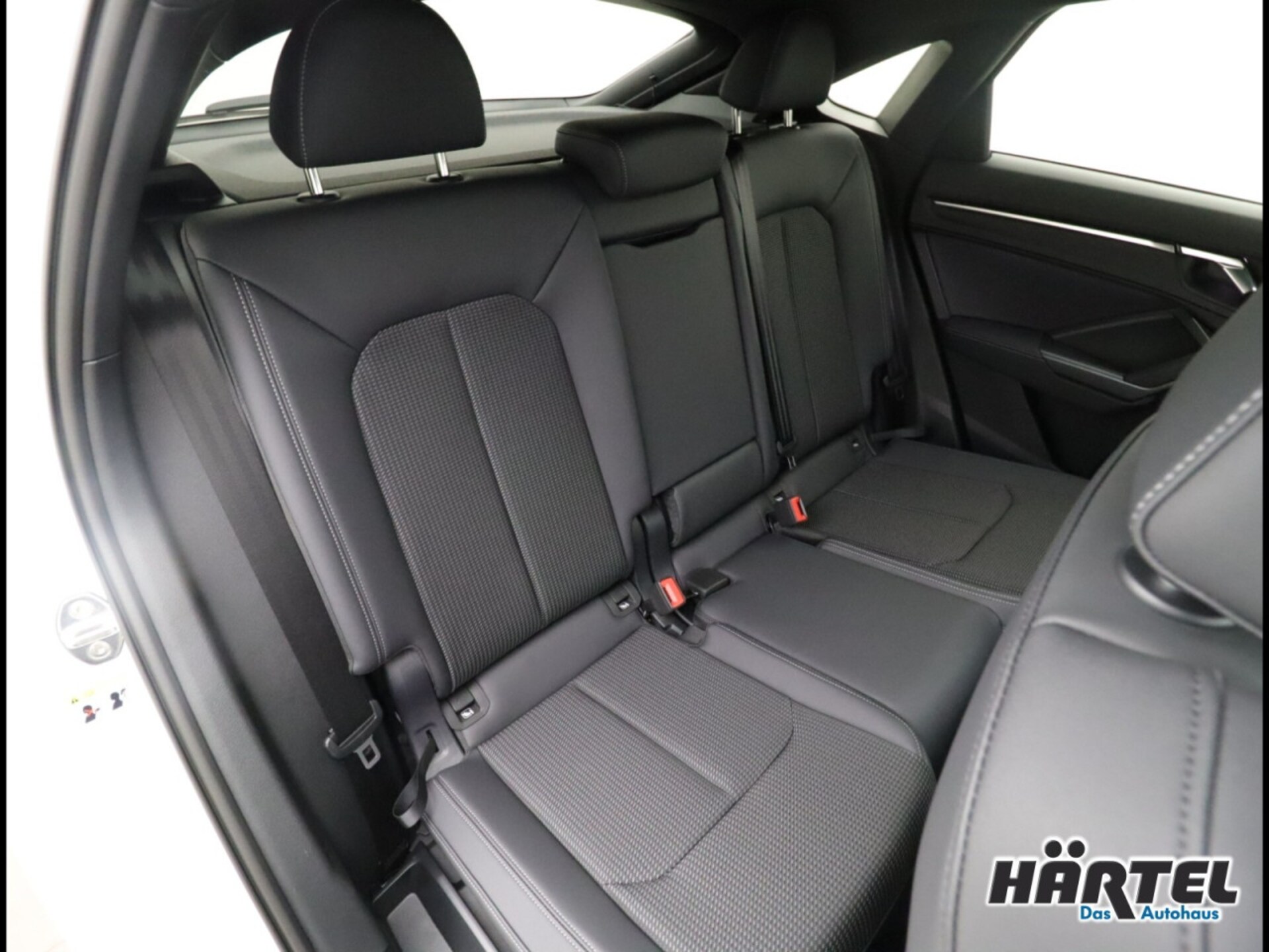 Audi Q3 Sportback S line