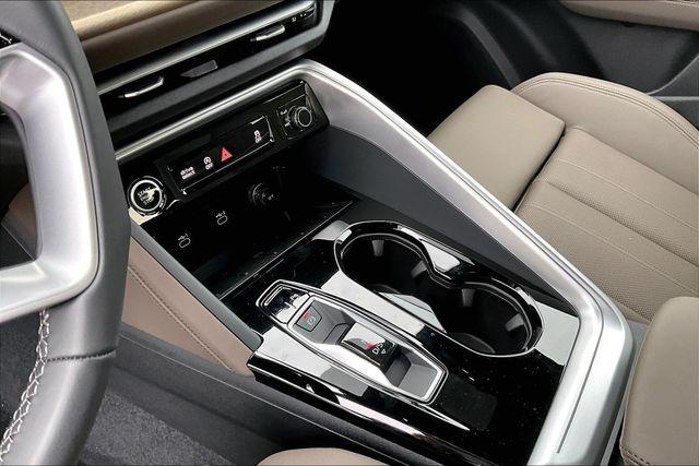 2025 Audi Q5 Sportback Premium Plus - Photo 8