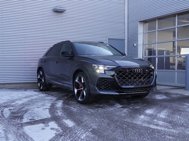 2026 Audi RS Q8 SUV performance