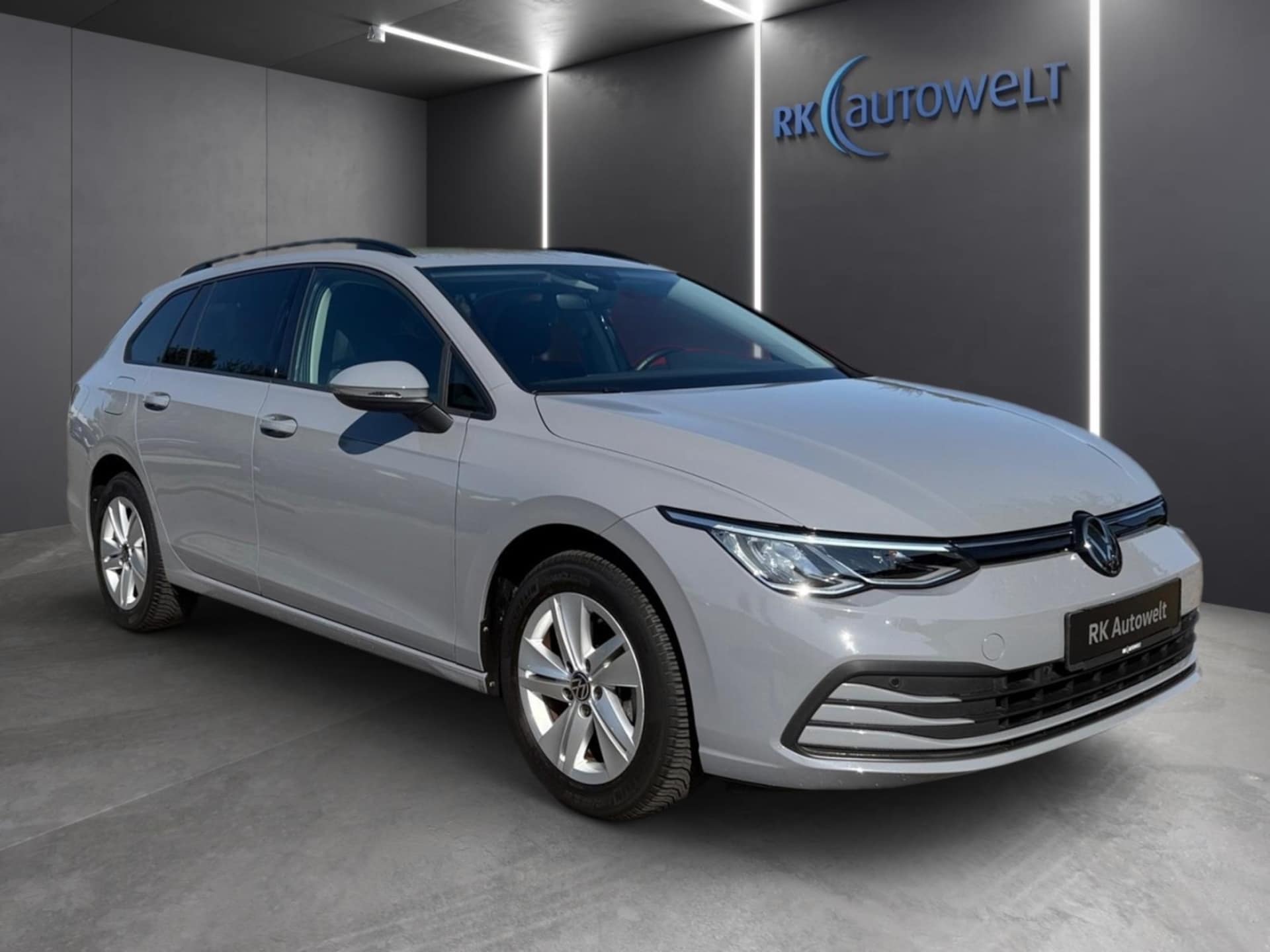Volkswagen Golf Variant Life