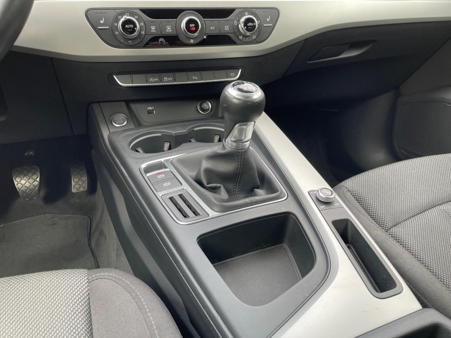 Image about Audi A4 Limousine 35 TFSI Schaltgetriebe