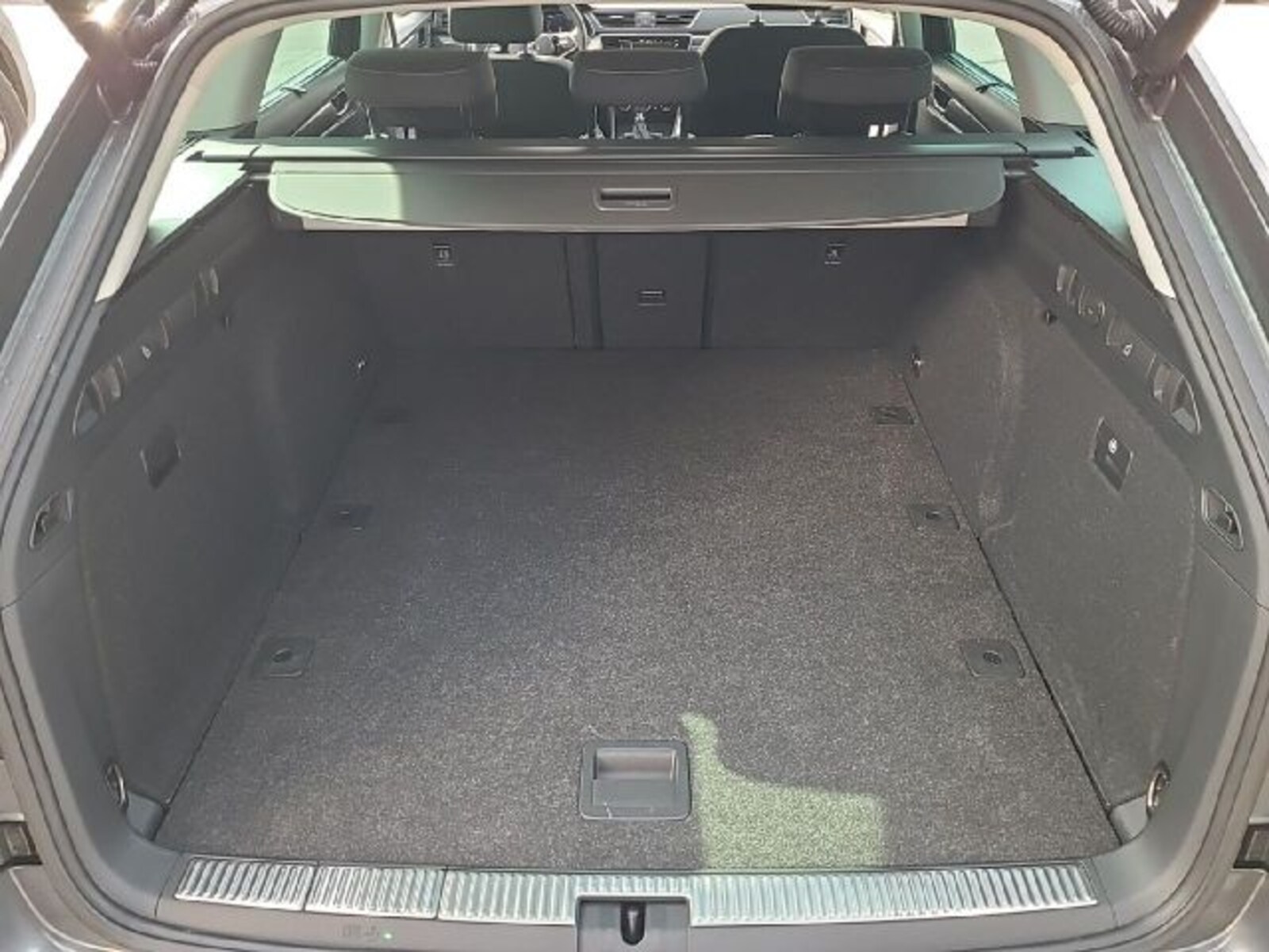 Škoda Superb Combi – Bild 12