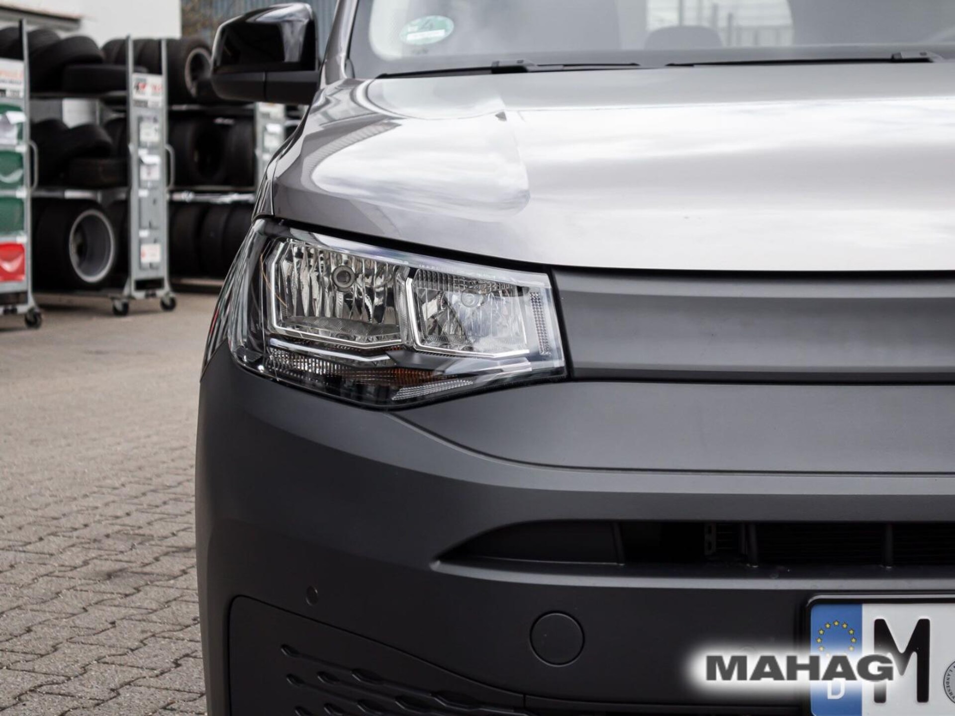 Volkswagen Caddy Maxi Basis-Modell