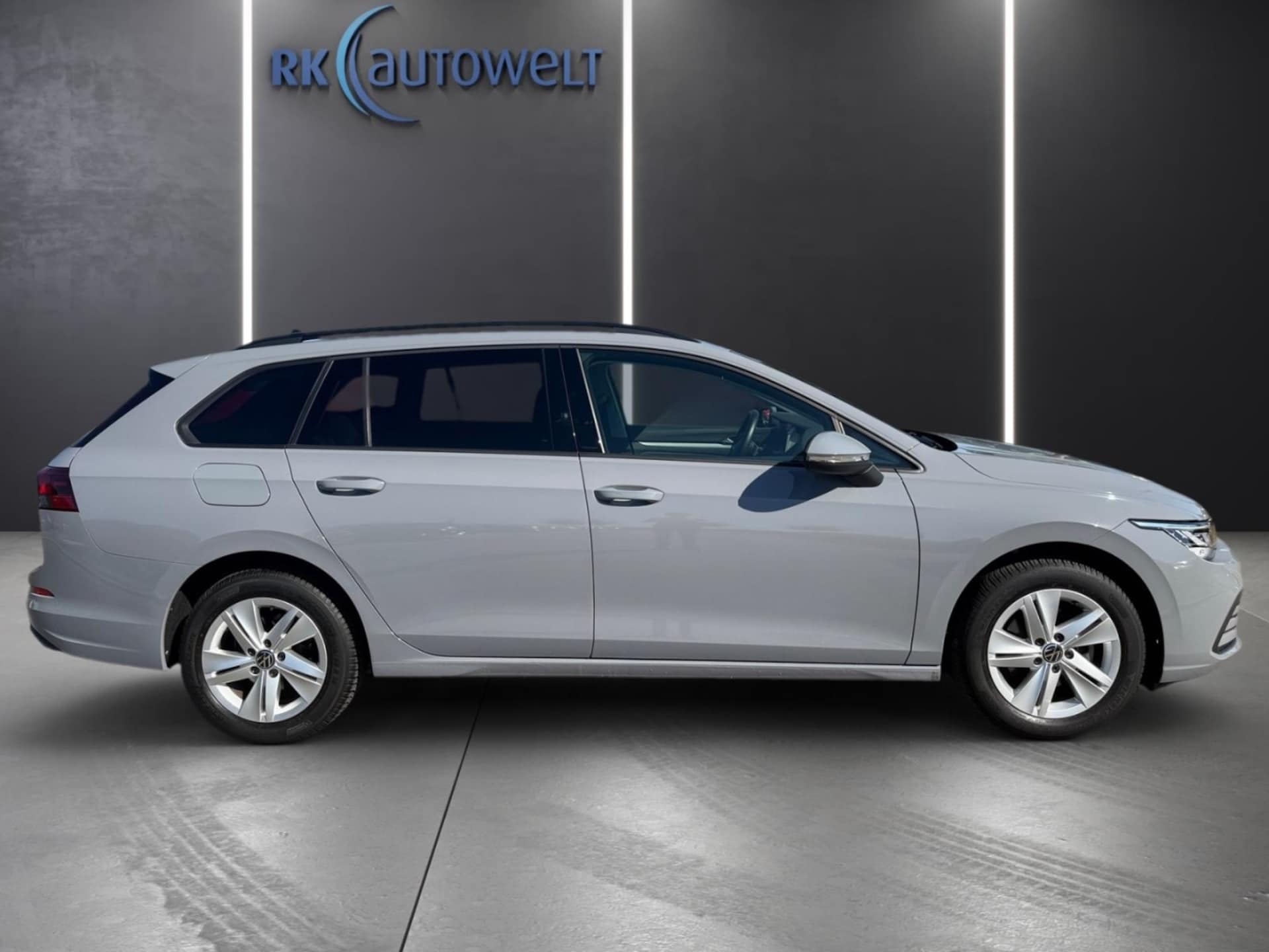 Volkswagen Golf Variant Life