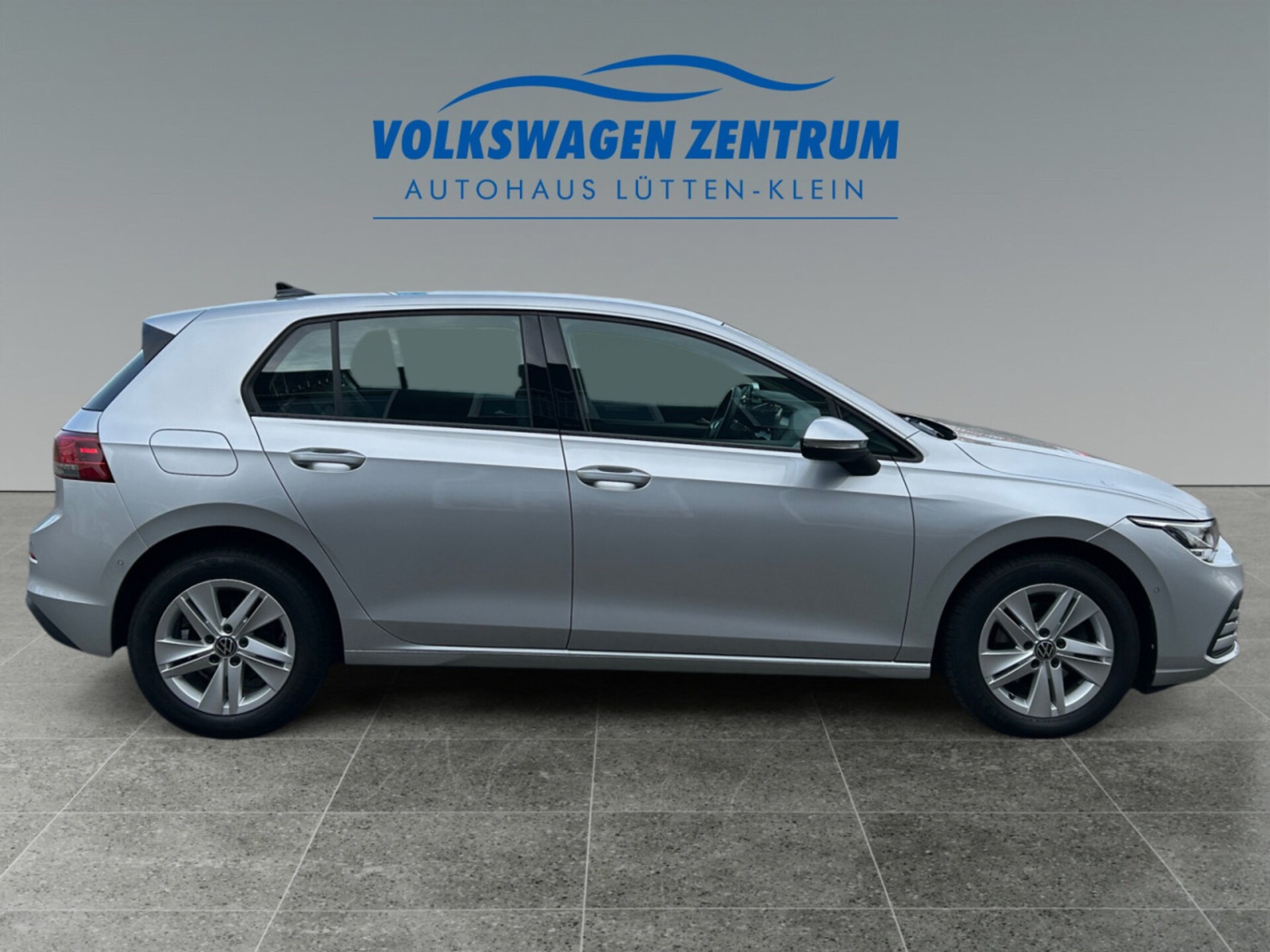Volkswagen Golf Life