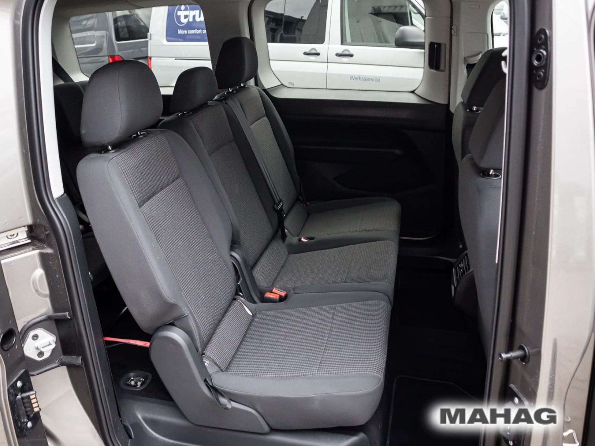 Volkswagen Caddy Maxi Basis-Modell