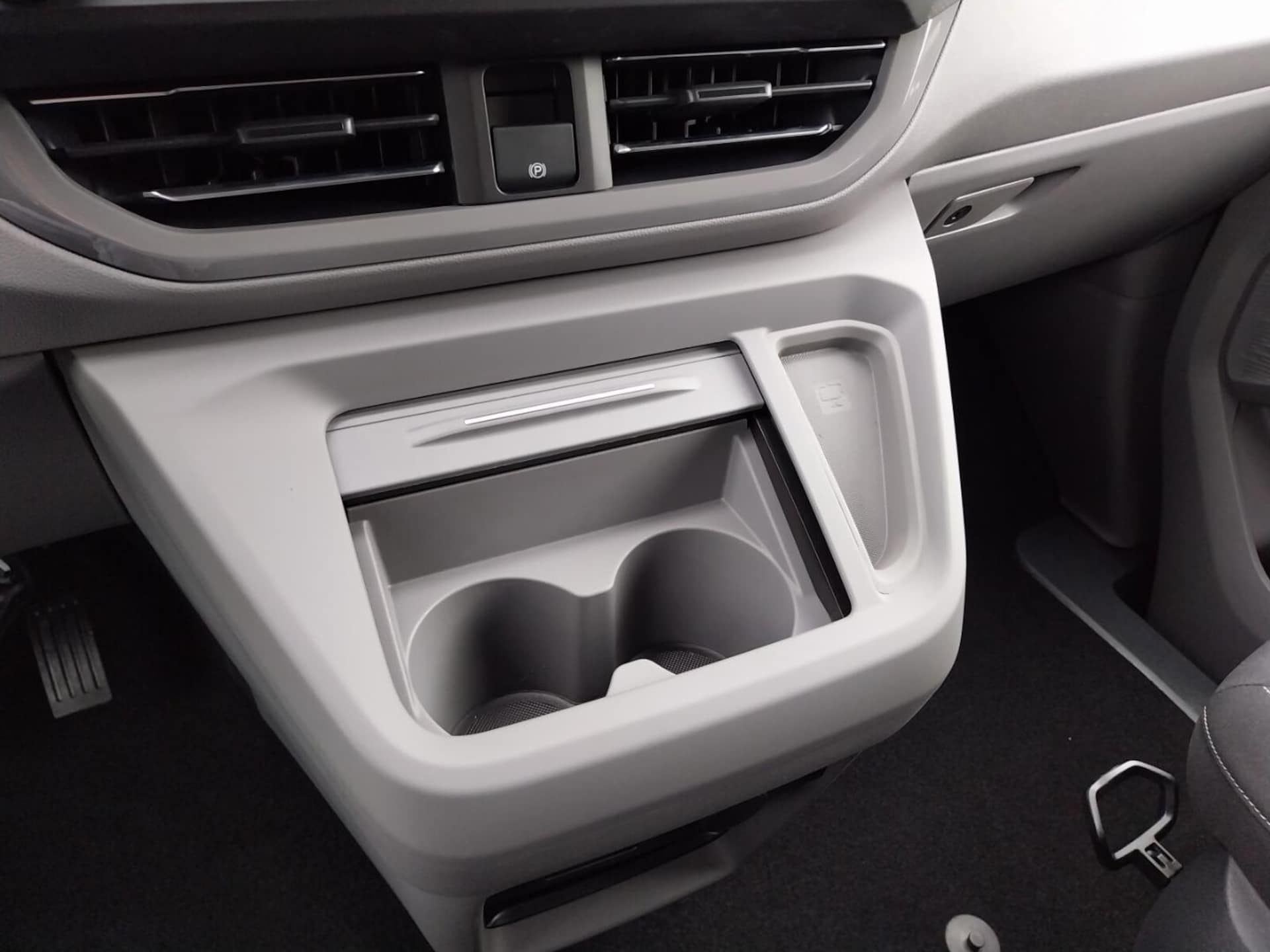 Volkswagen Caravelle długi roztaw osi Life
