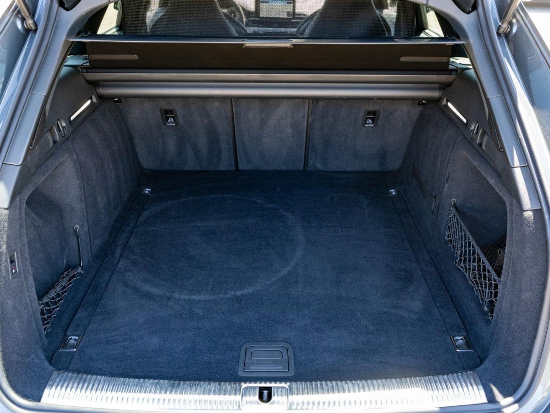 Audi A4 Avant S line