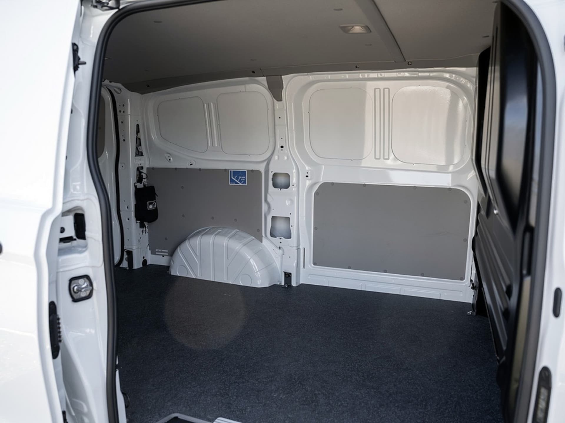Volkswagen Transporter Kasten kurzer Radstand
