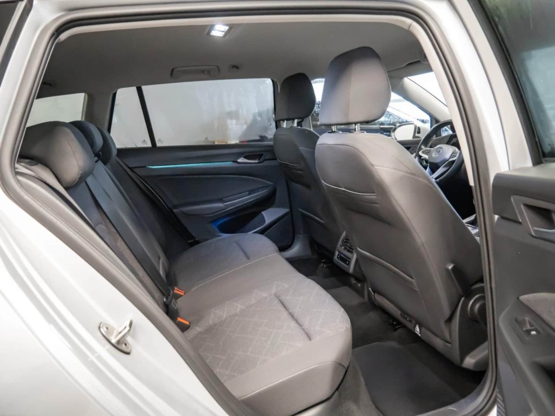 Volkswagen Golf Variant Life