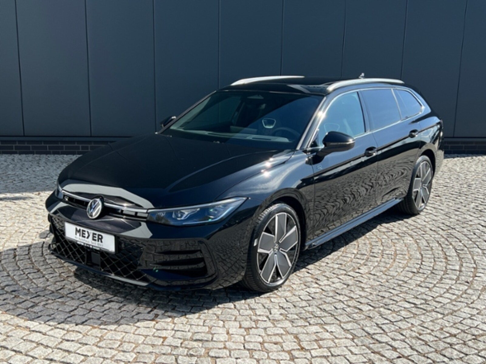 Volkswagen Passat – Bild 2