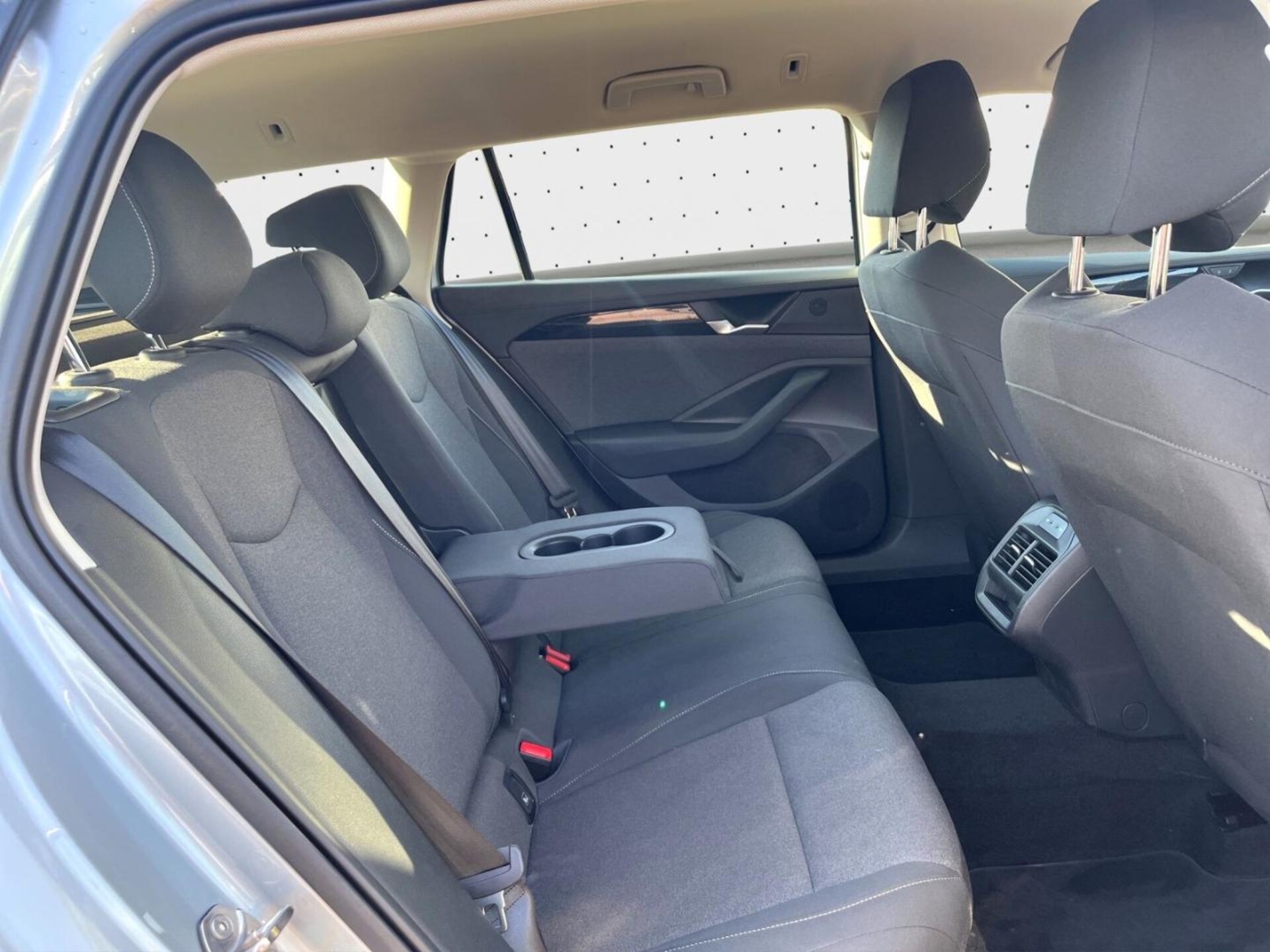 Volkswagen Passat Basis-Modell