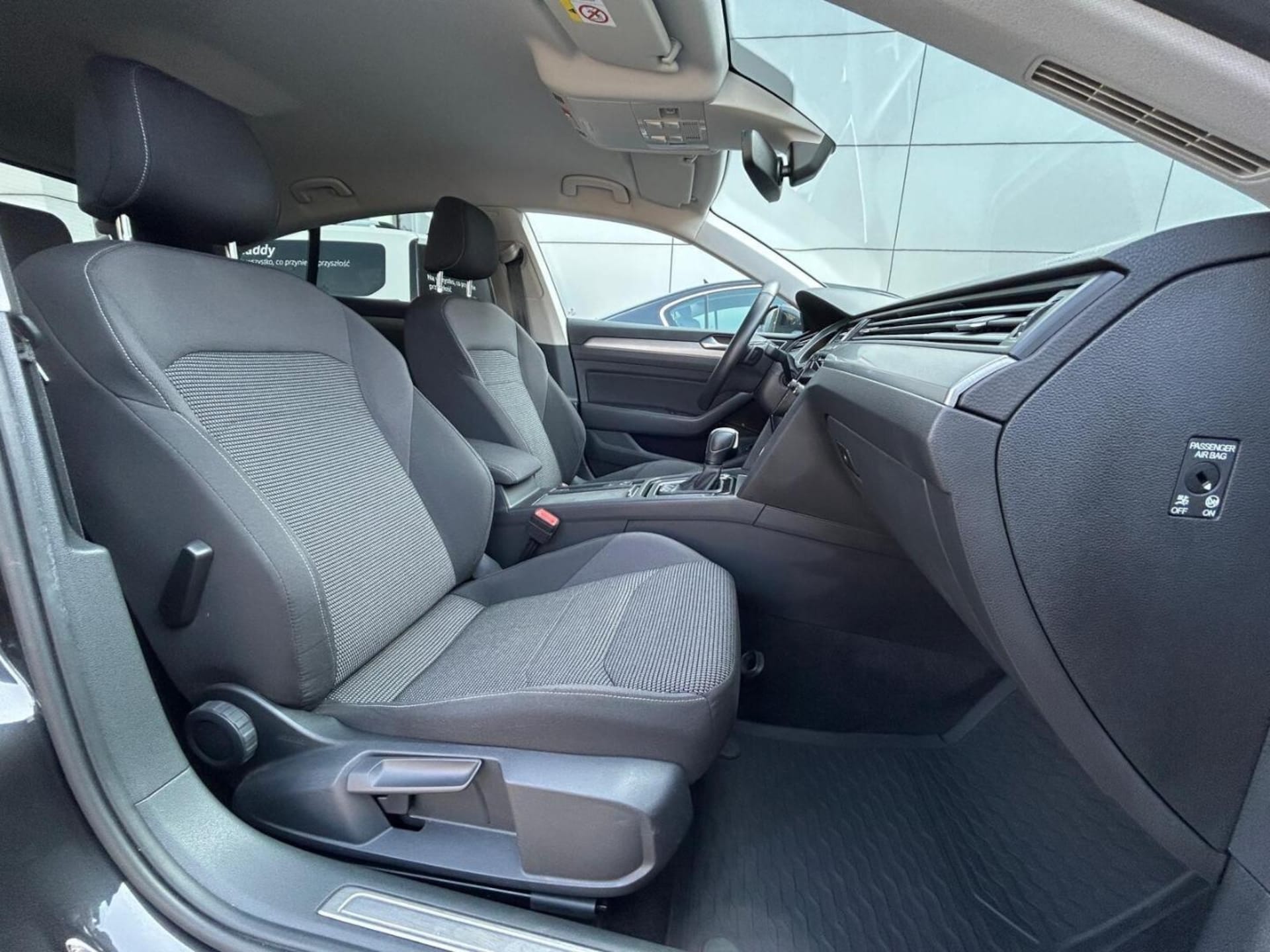 Volkswagen Arteon Model bazowy