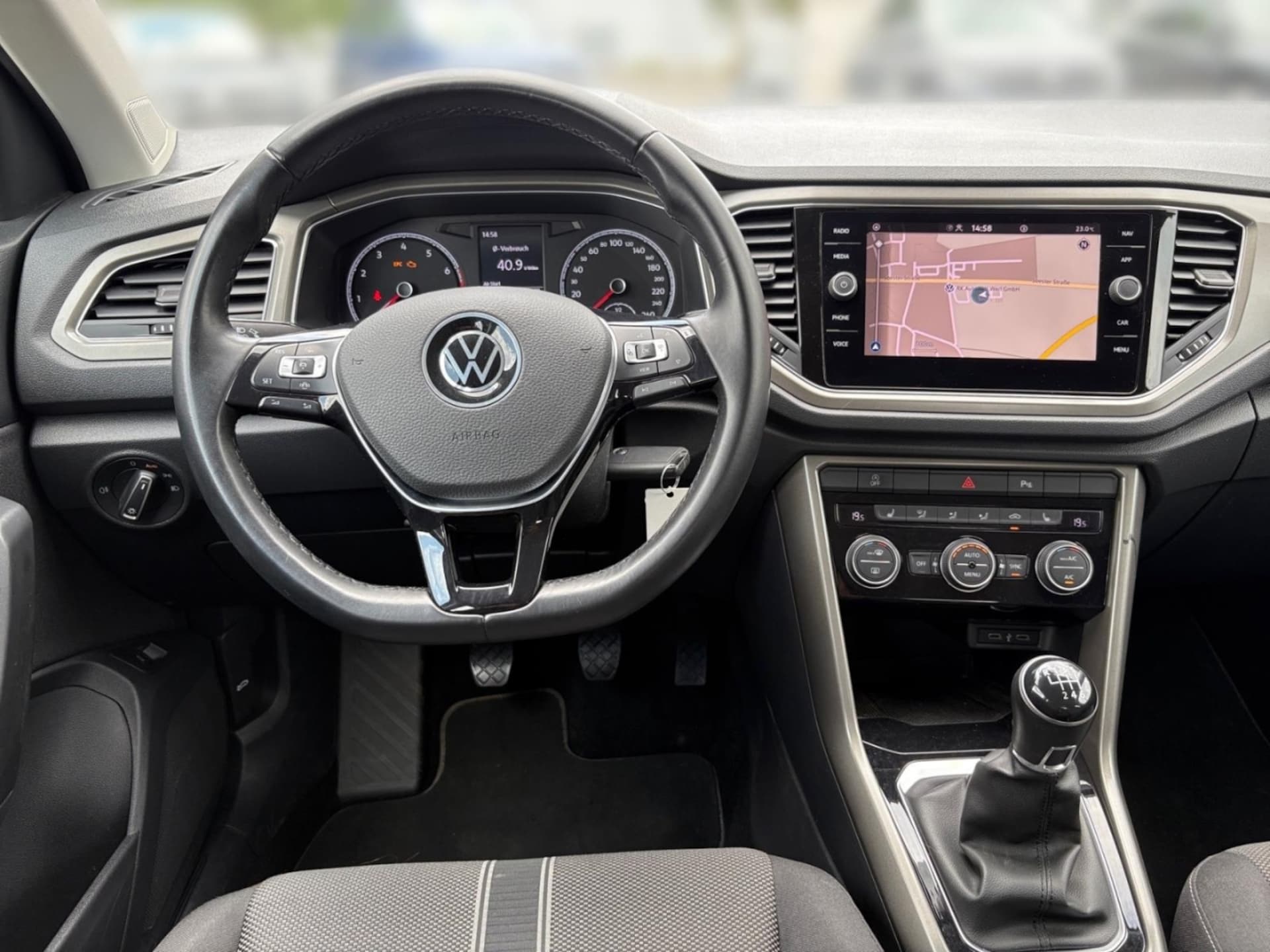 Volkswagen T-Roc Style
