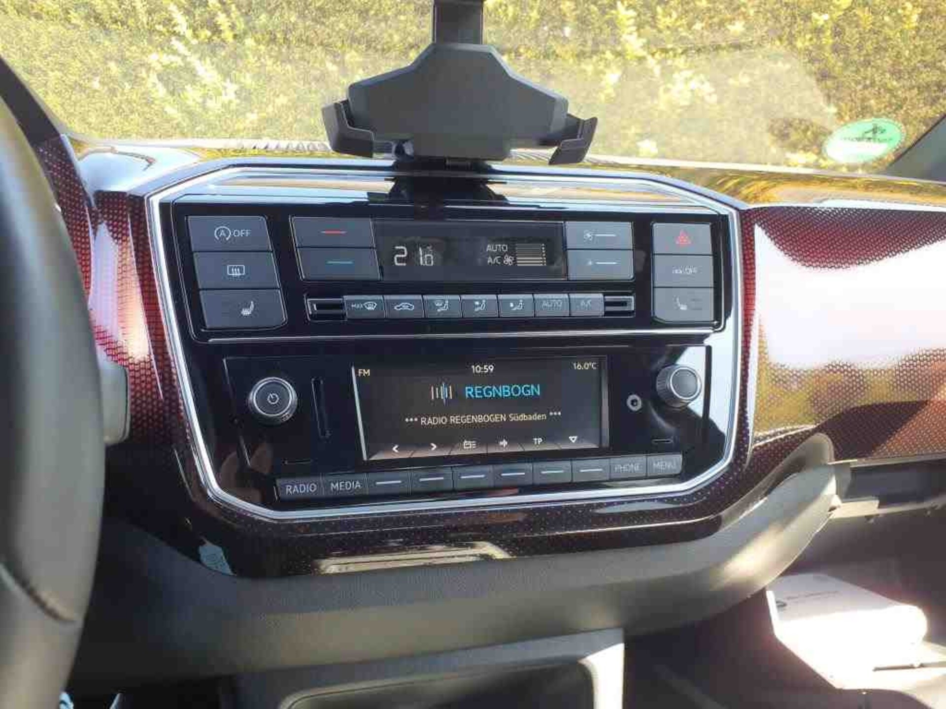 Volkswagen up! GTI