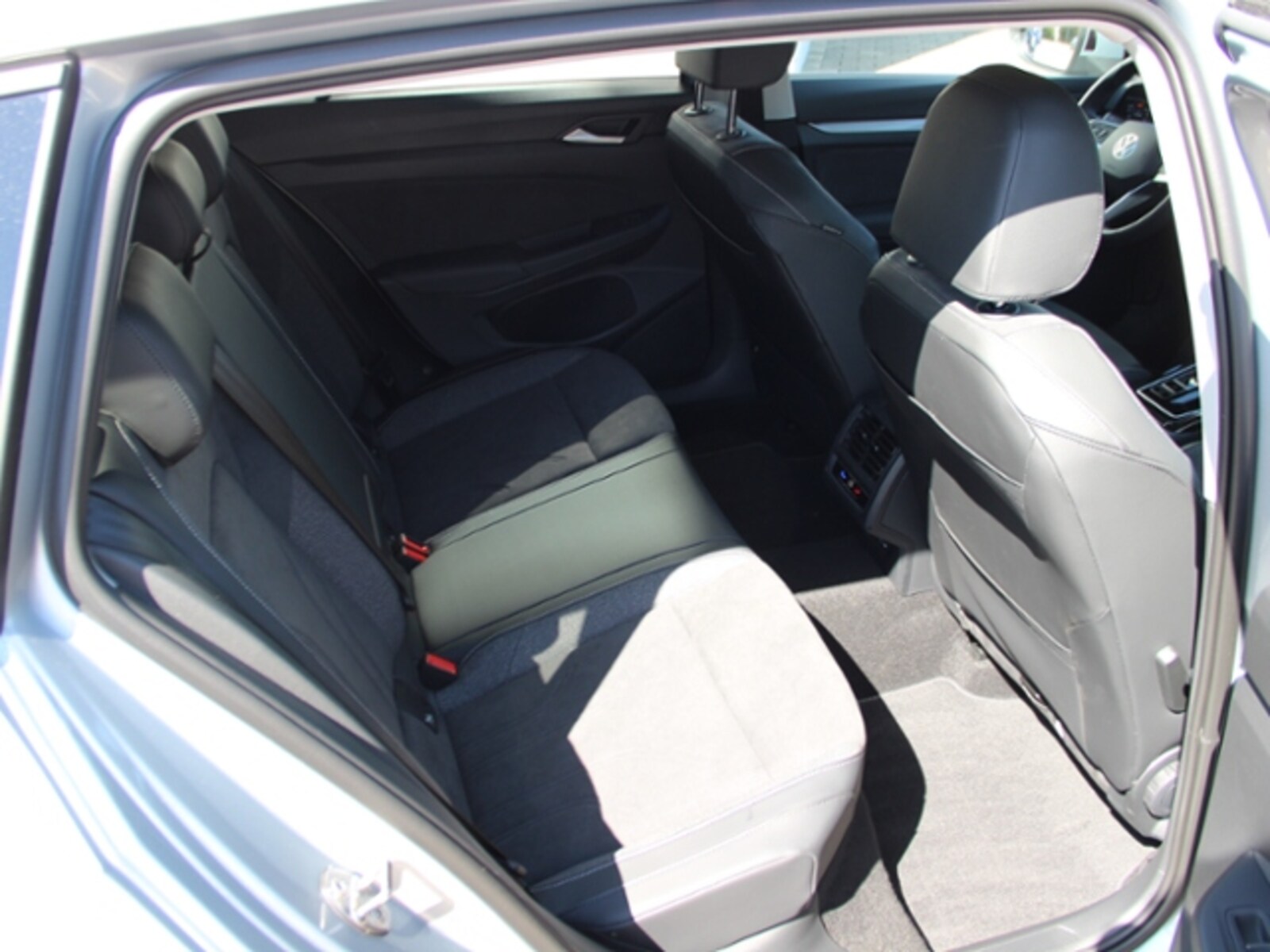 Volkswagen Golf Variant – Bild 9