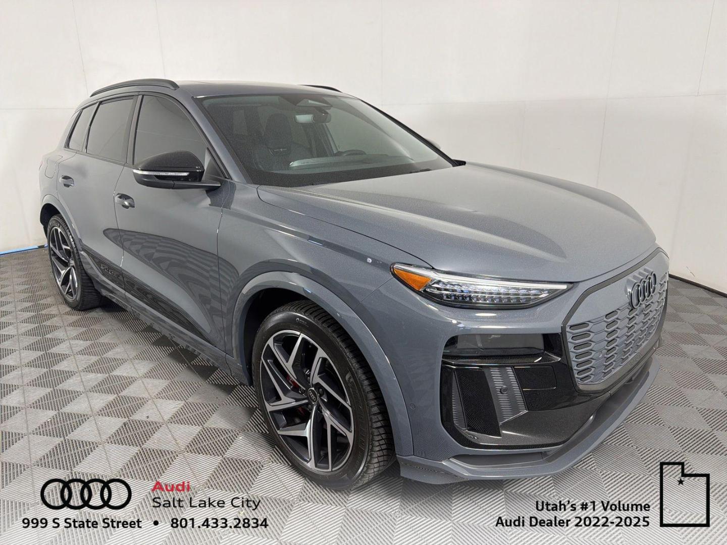 2025 Audi SQ6 e-tron Premium Plus quattro's photo