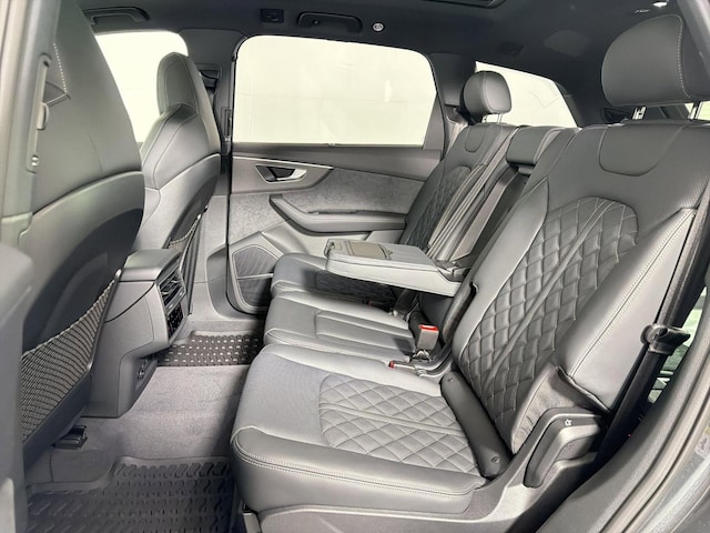 2026 Audi SQ7 Premium Plus - Photo 13
