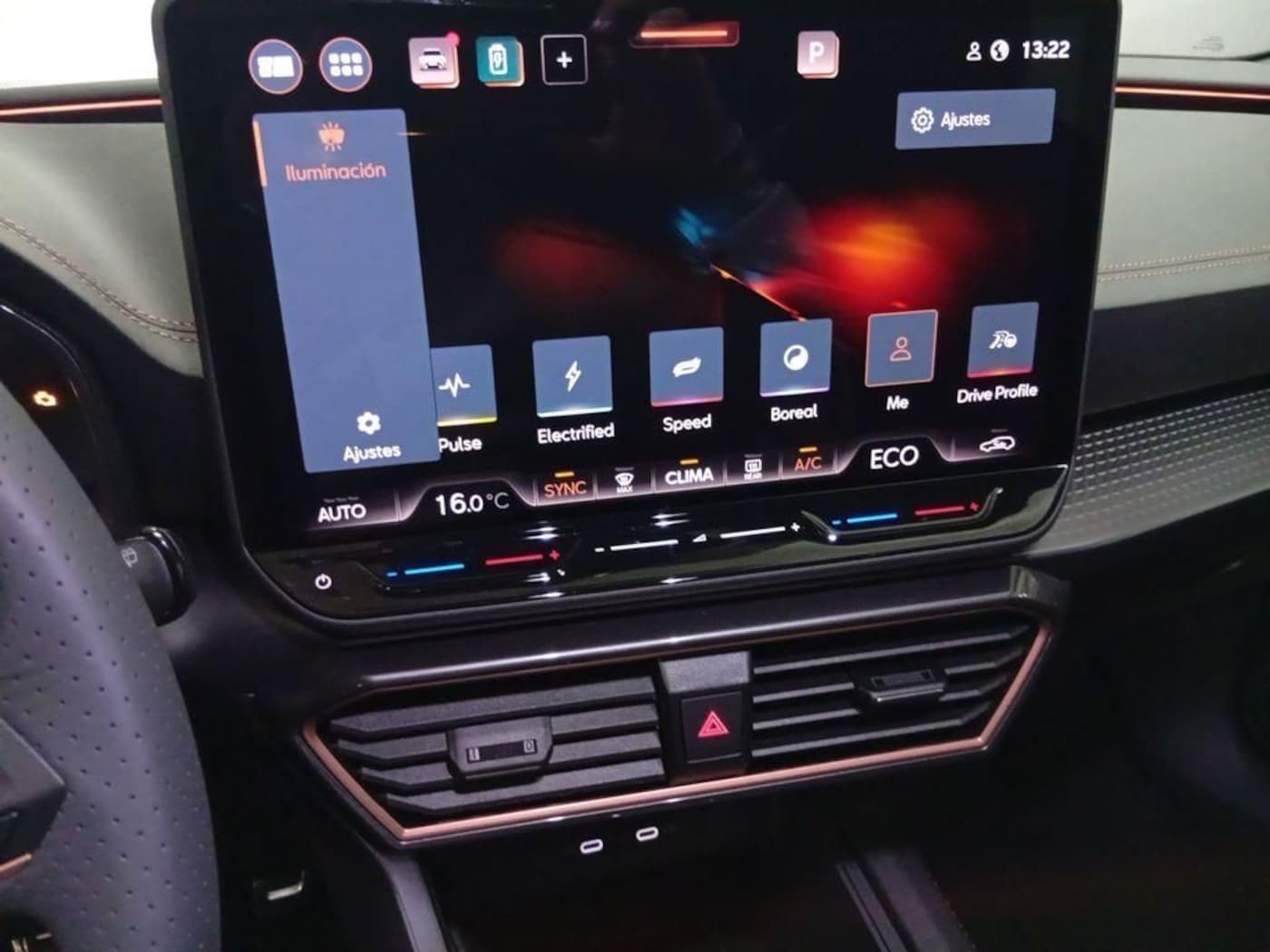 CUPRA Leon Sportstourer 1.5 TSI e-Hybrid DSG 150 kW (204 CV) — photo 19