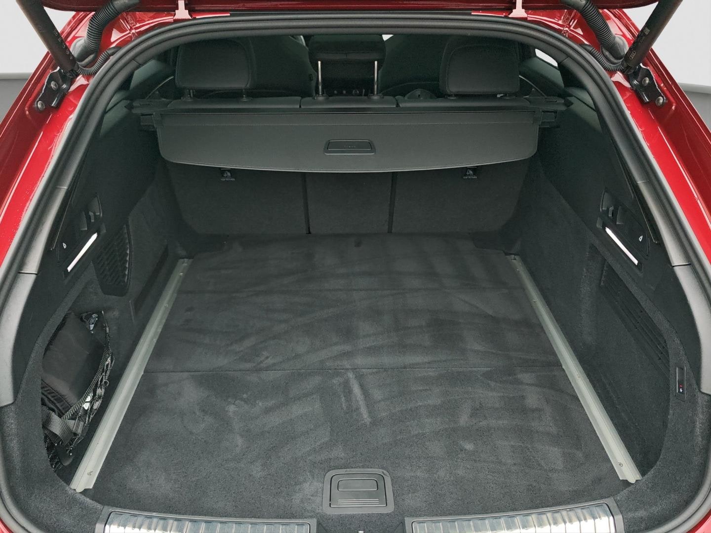 Bild über Audi A6 Avant TFSI quattro 270 kW S tronic - für weitere Informationen kontaktieren Sie den Audi Partner