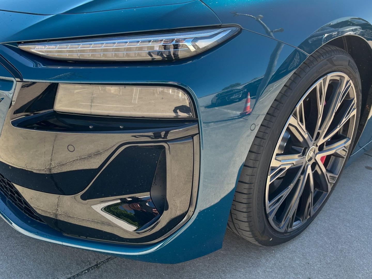 Audi S6 Avant e-tron