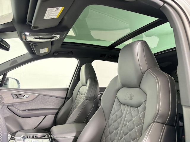2026 Audi SQ7 Premium Plus - Photo 14