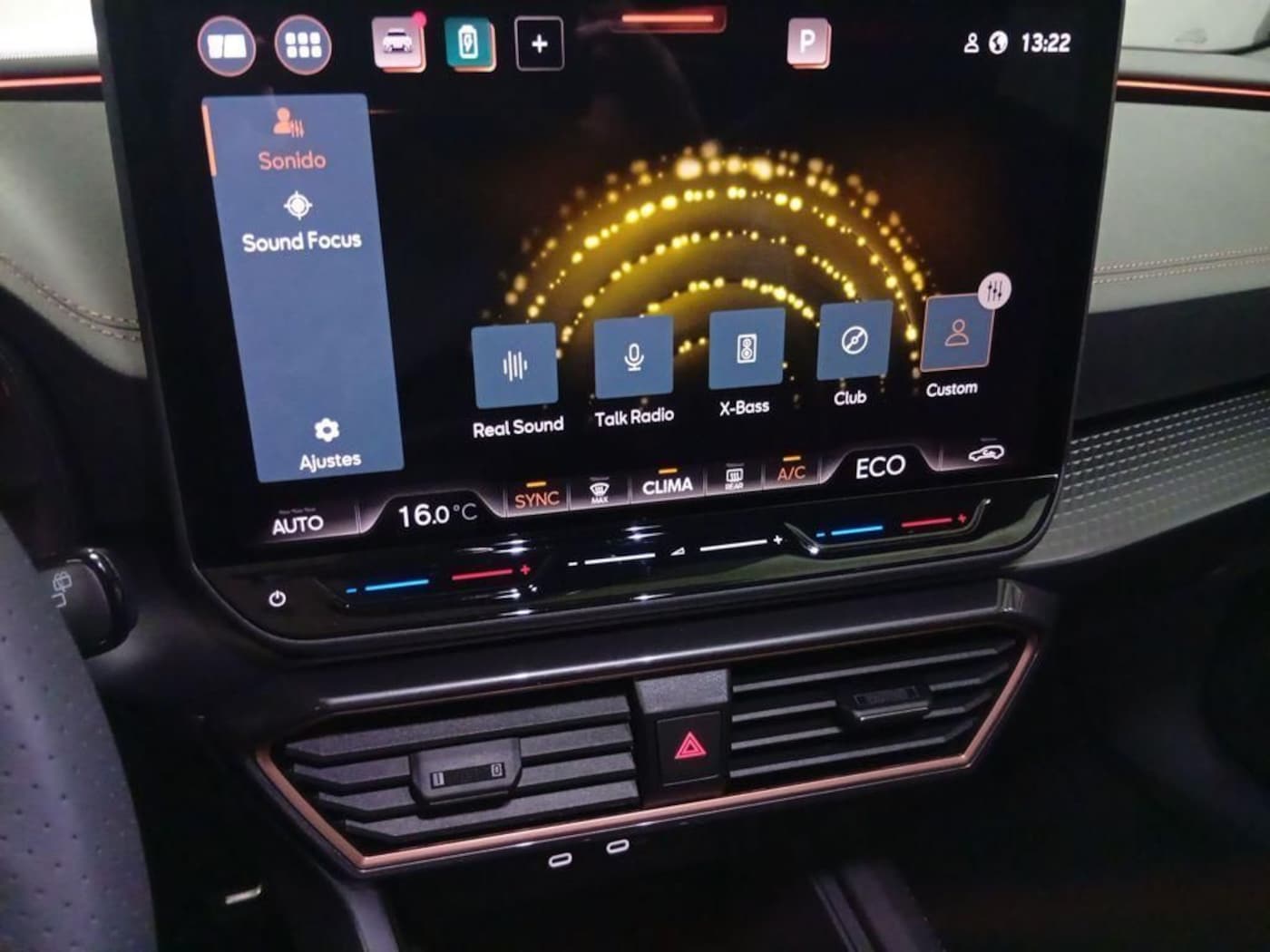 CUPRA Leon Sportstourer 1.5 TSI e-Hybrid DSG 150 kW (204 CV) — photo 20