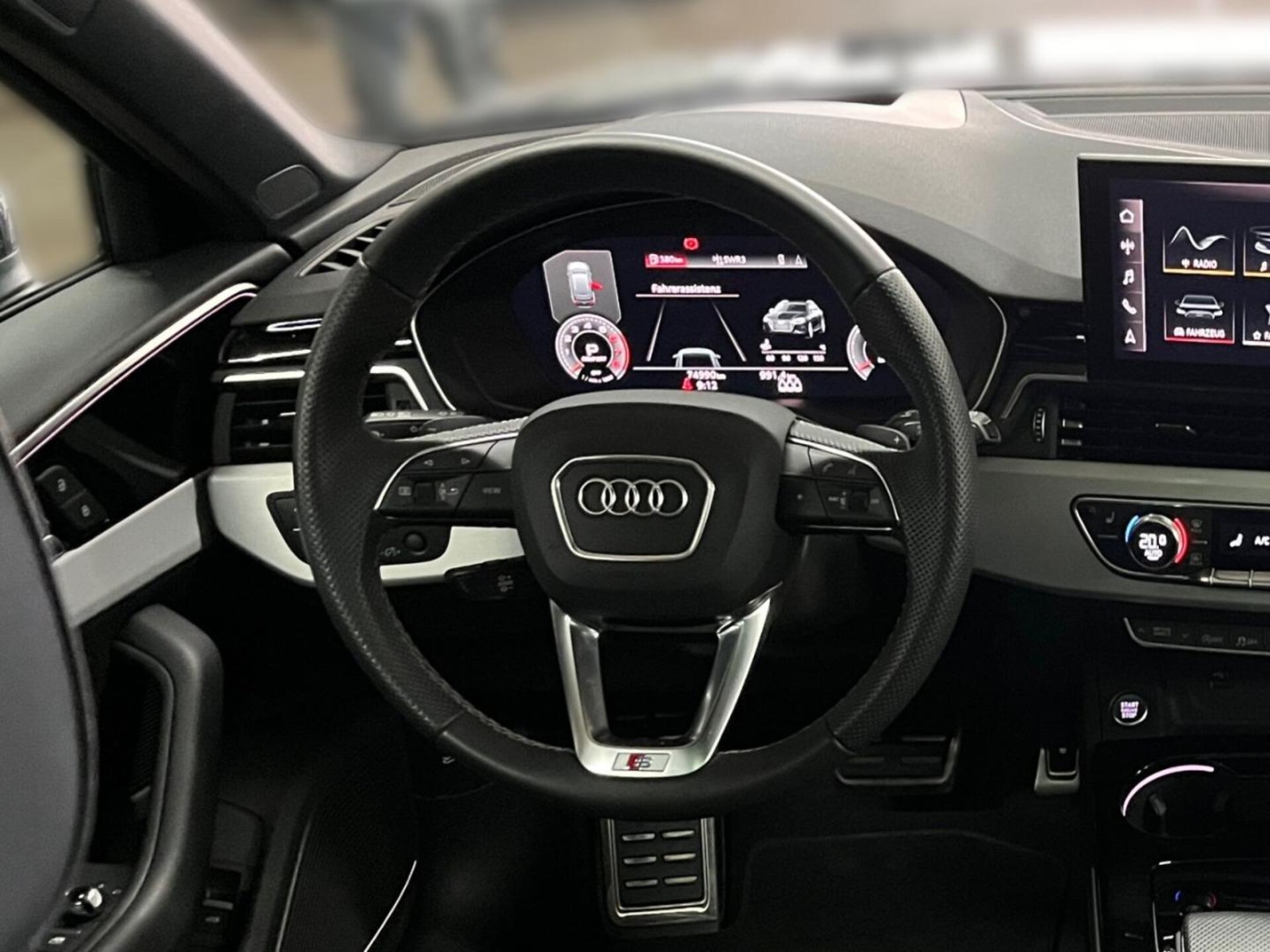 Audi A4 Avant S line