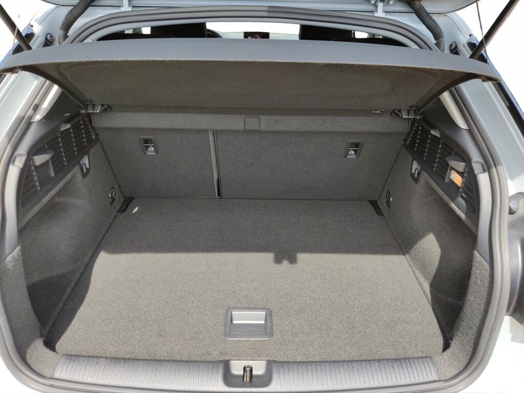 Image about Audi Q2 30 TFSI Schaltgetriebe